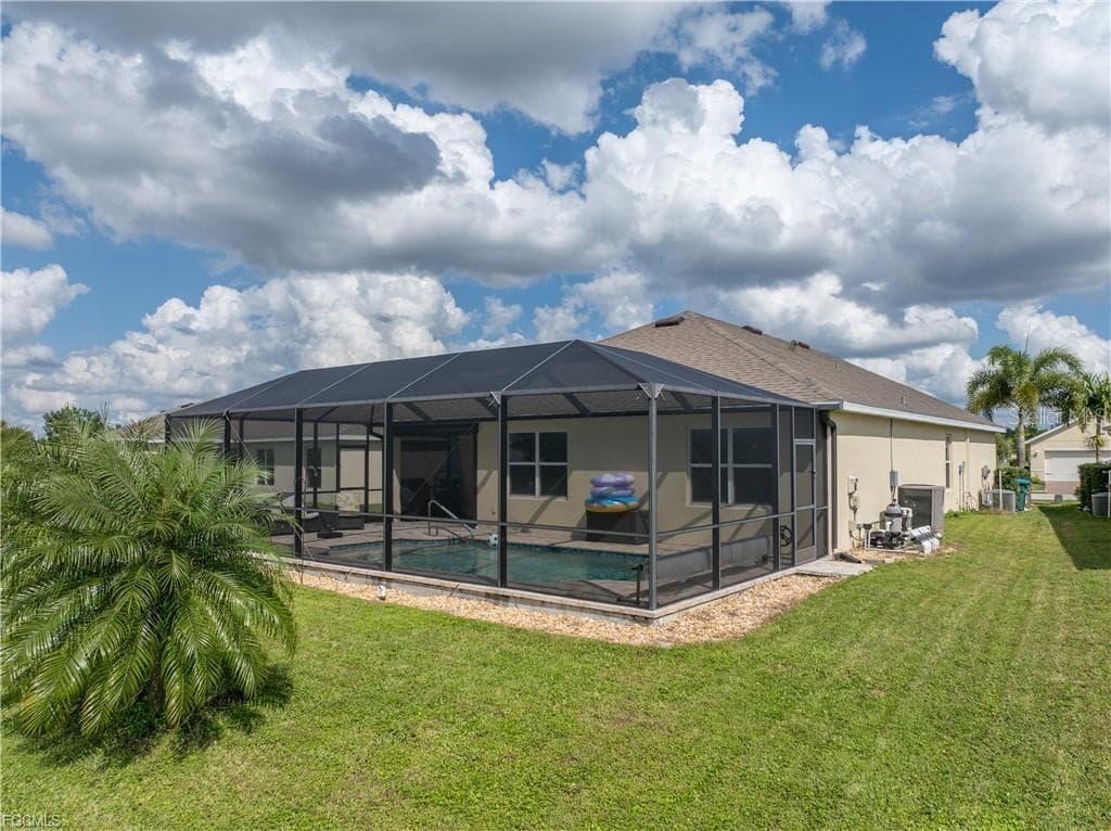 Single Family Residence at 3190 ESTANCIA LN, CAPE CORAL, photo 10 of 50