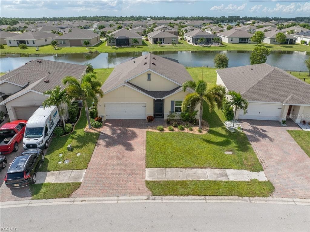 Single Family Residence at 3190 ESTANCIA LN, CAPE CORAL, photo 13 of 50