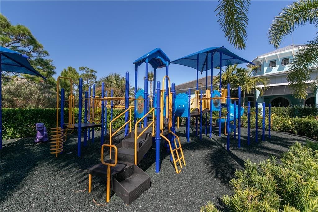 Single Family Residence at 3190 ESTANCIA LN, CAPE CORAL, photo 42 of 50