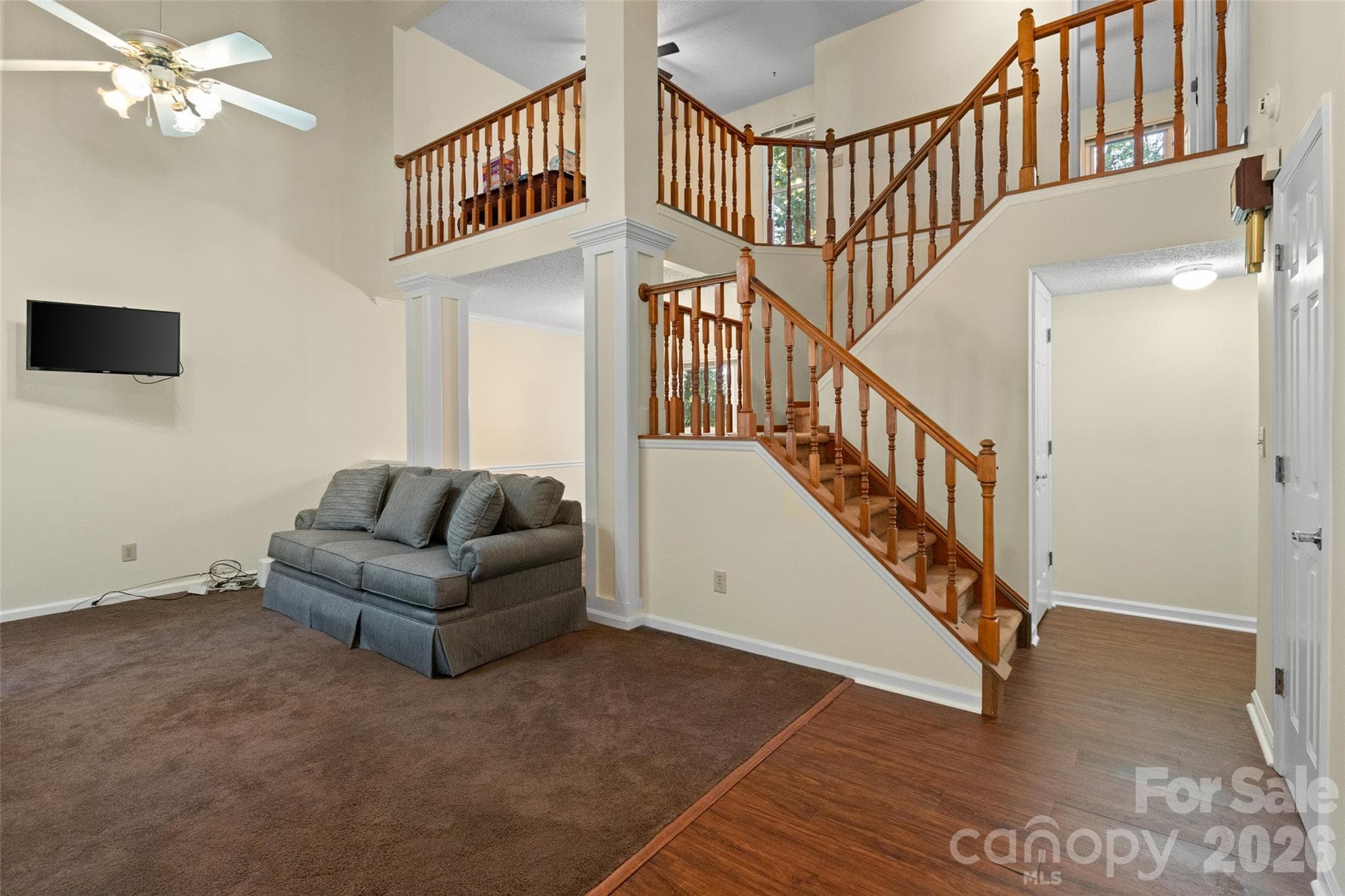 Single Family Residence at 10913 Lassen Court, Charlotte, photo 3 of 40