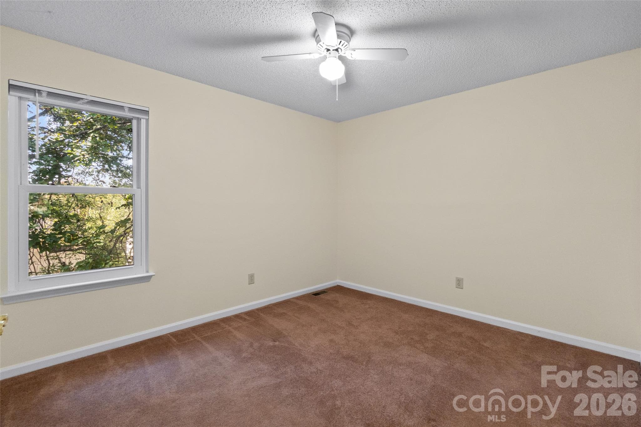 Single Family Residence at 10913 Lassen Court, Charlotte, photo 28 of 40