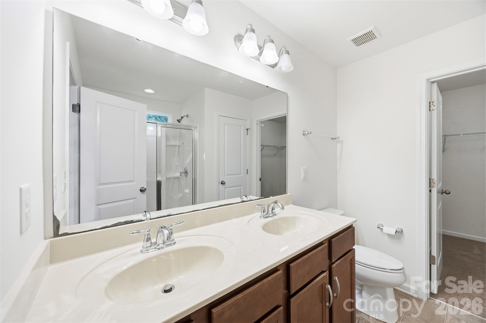 Single Family Residence at 3922 Northerly Island Court, Gastonia, photo 18 of 38