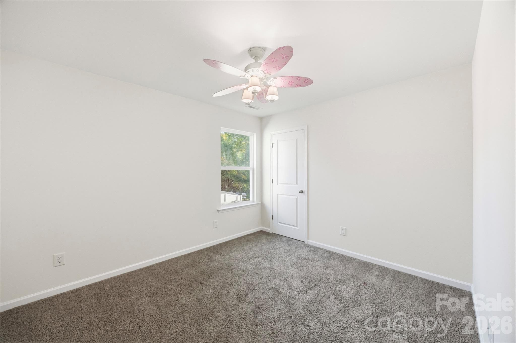 Single Family Residence at 3922 Northerly Island Court, Gastonia, photo 27 of 38