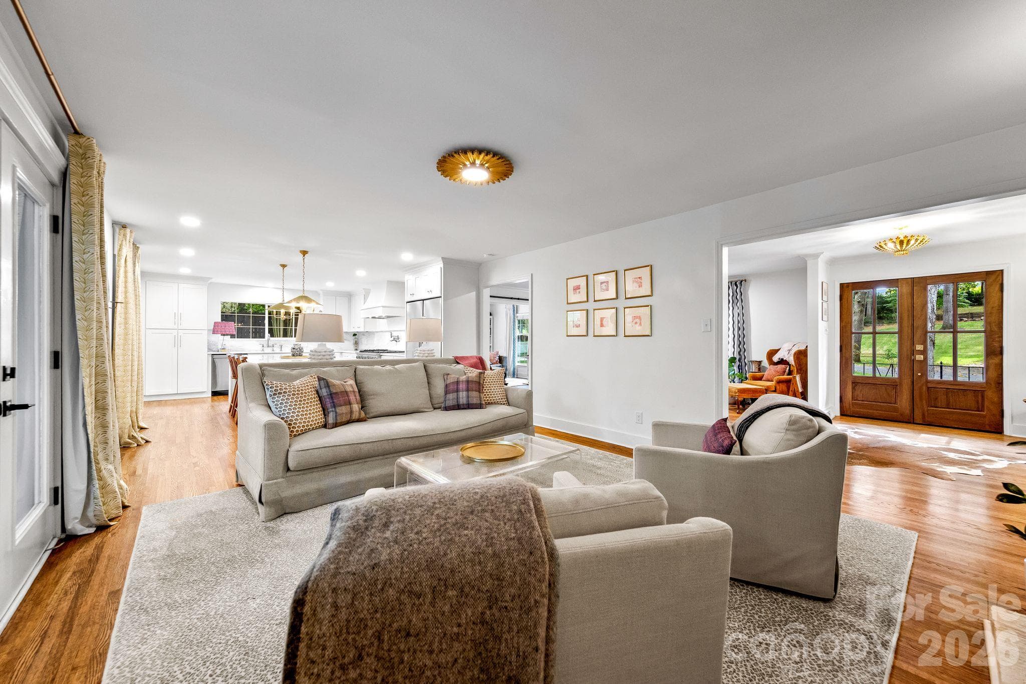 Single Family Residence at 4015 Oldfield Road, Charlotte, photo 10 of 48