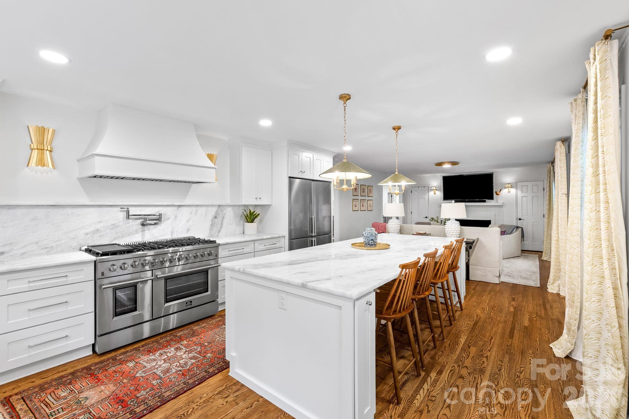 Single Family Residence at 4015 Oldfield Road, Charlotte, photo 14 of 48