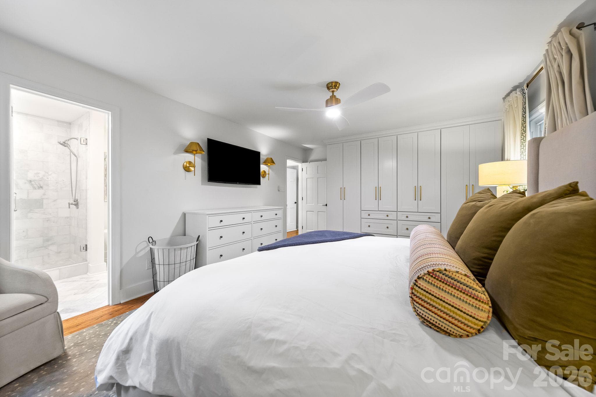 Single Family Residence at 4015 Oldfield Road, Charlotte, photo 24 of 48