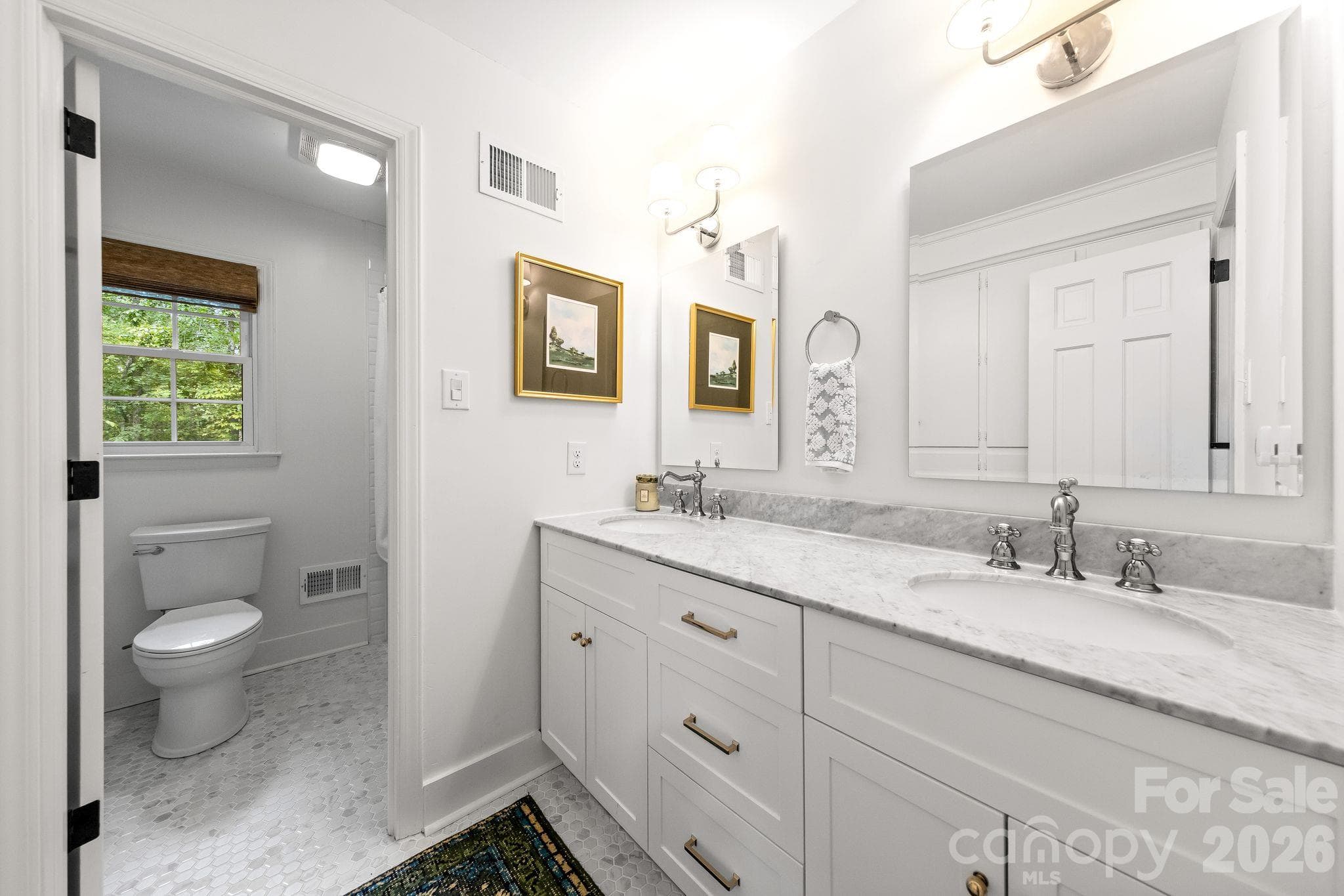 Single Family Residence at 4015 Oldfield Road, Charlotte, photo 21 of 48