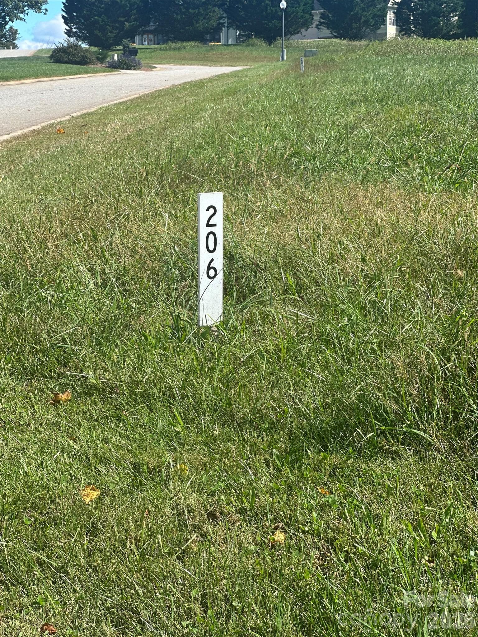 Lot at Lot 206 Canterbury Drive, North Wilkesboro, photo 2 of 5