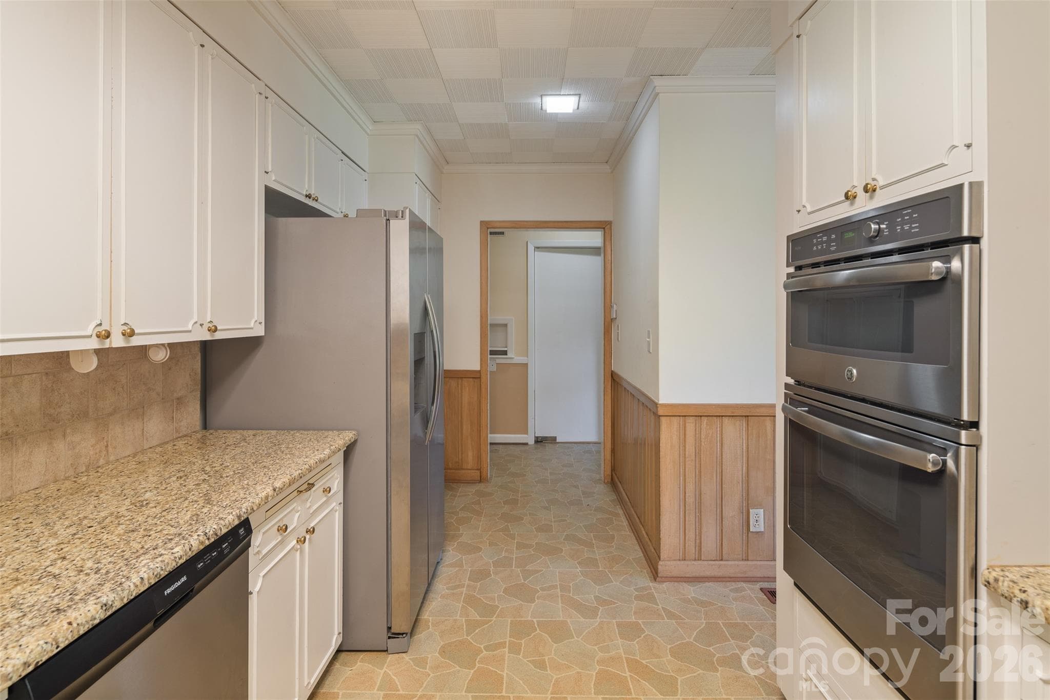 Single Family Residence at 160 17th Avenue NW, Hickory, photo 13 of 48