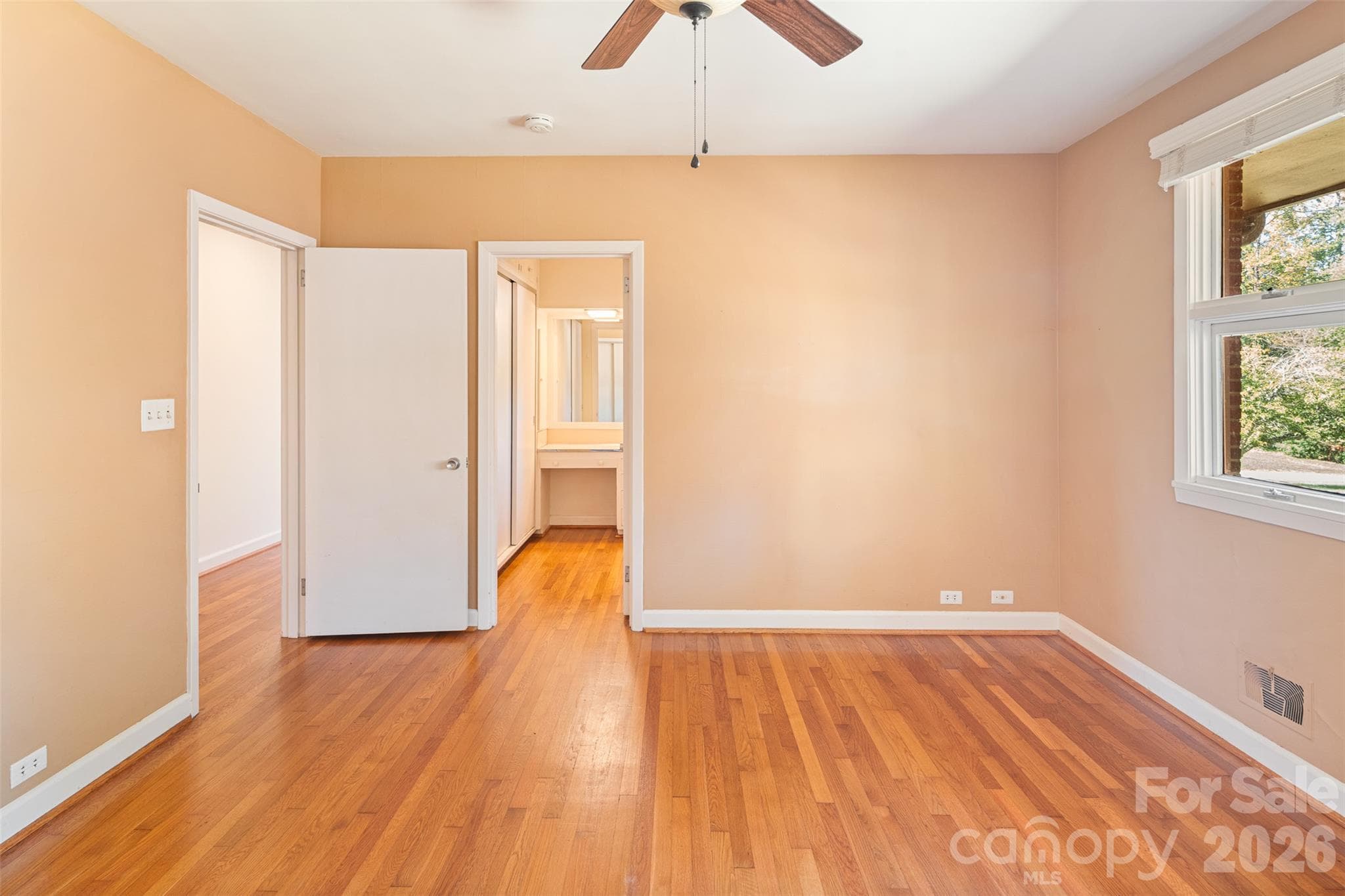 Single Family Residence at 160 17th Avenue NW, Hickory, photo 28 of 48