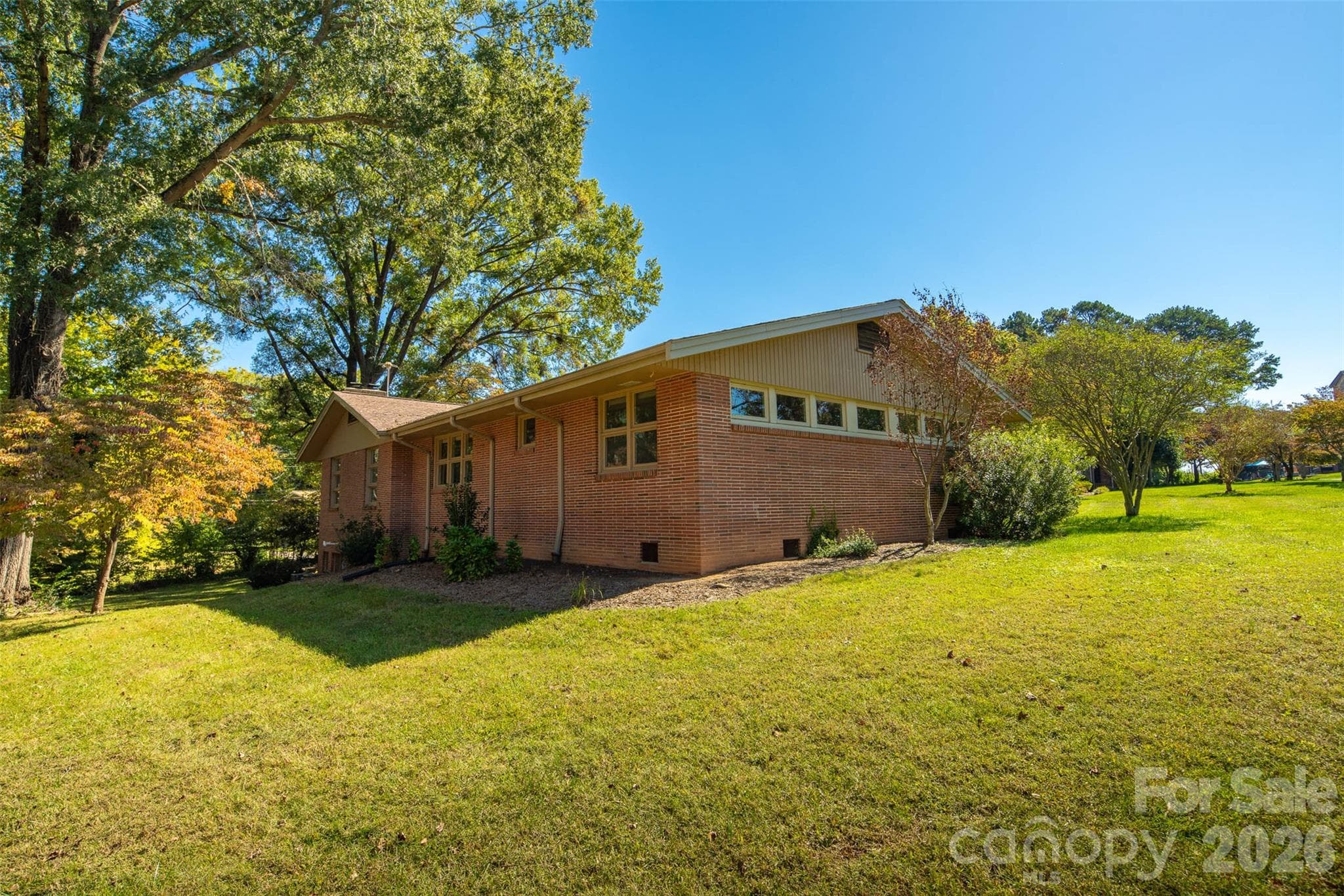 Single Family Residence at 160 17th Avenue NW, Hickory, photo 45 of 48
