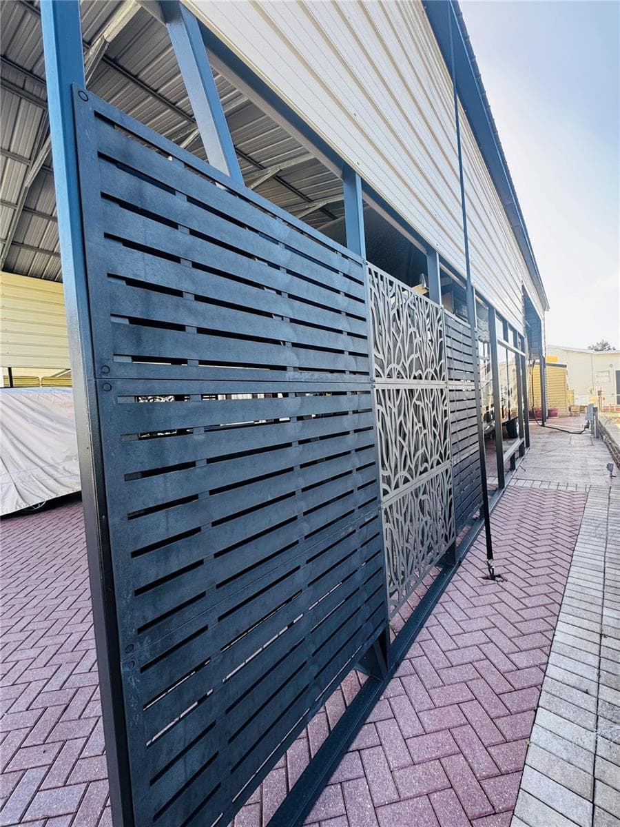 Decorative Metal Screens - 321 ST GEORGE DR, DAVENPORT