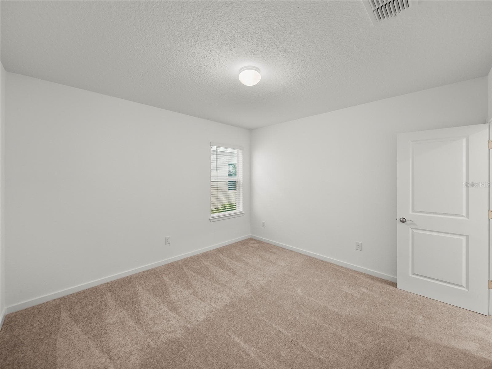 Alternate View Downstairs Full Bedroom - 1076 KISTNA DR, ZEPHYRHILLS