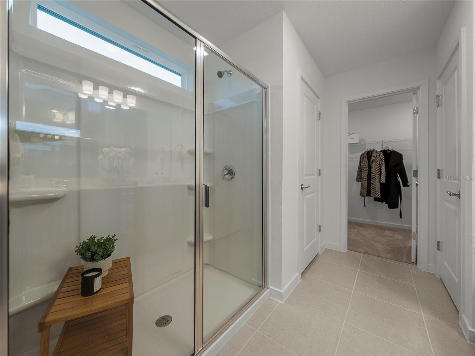 Primary Bath Walk in Shower, Walk in Linen Closet, Walk in Closet and Private Toilet Room - 1076 KISTNA DR, ZEPHYRHILLS
