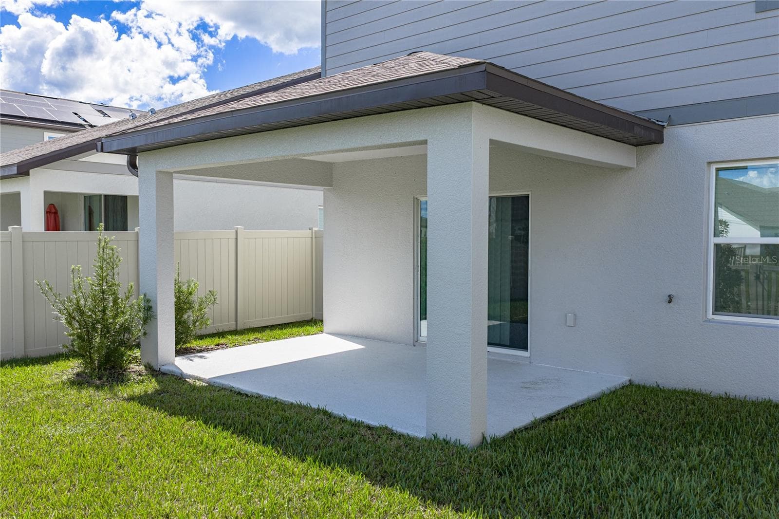 Rear Covered Lanai - 1076 KISTNA DR, ZEPHYRHILLS