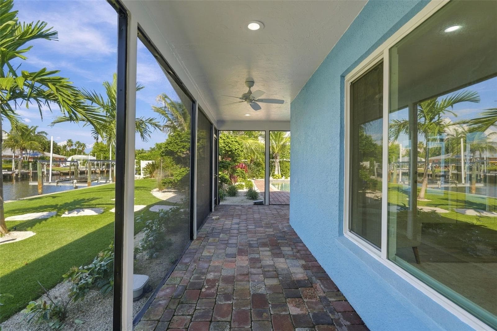 Single Family Residence at 528 KEY ROYALE DR, HOLMES BEACH, photo 73 of 76