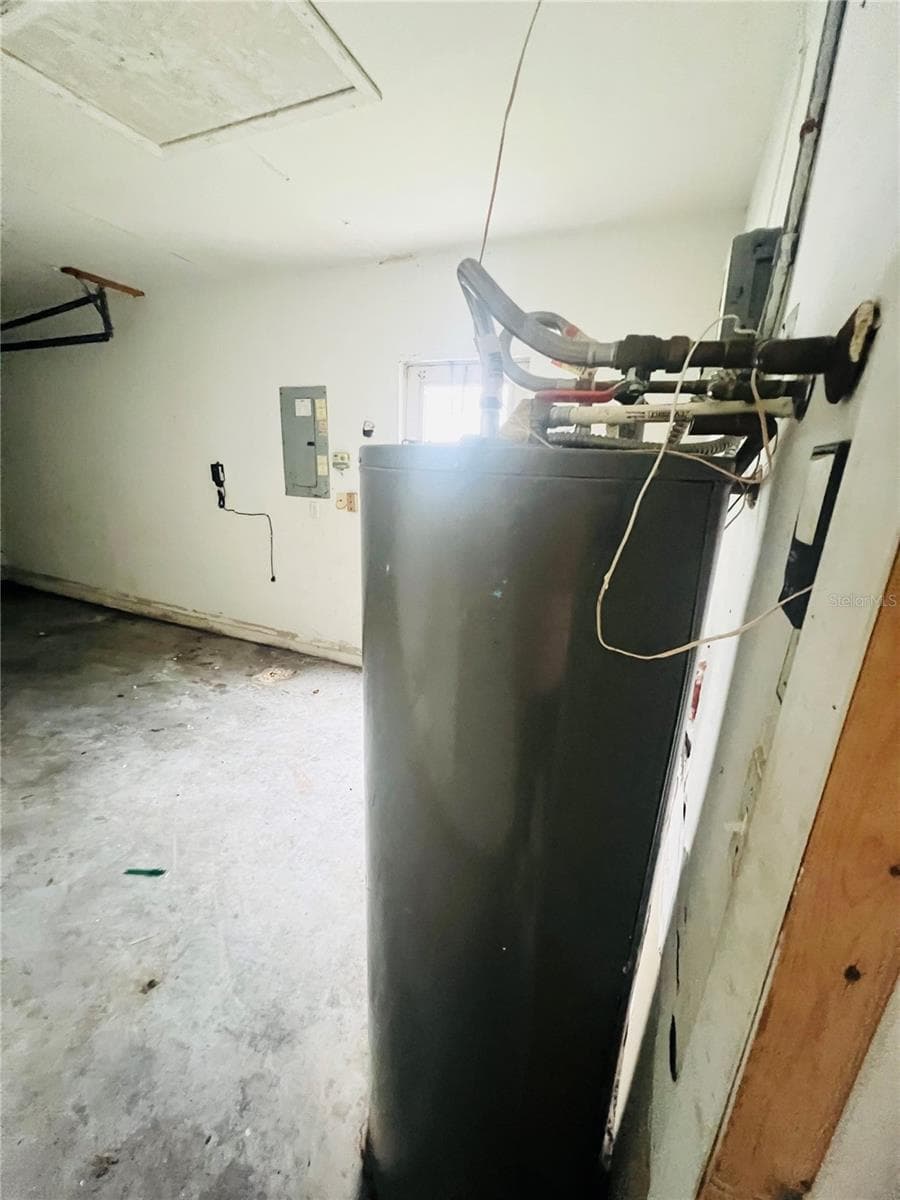 GARAGE - 3131 CHALON ST, NEW PORT RICHEY