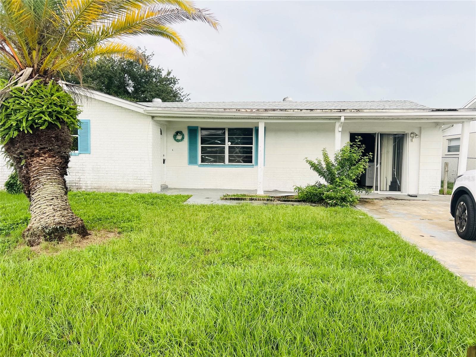 7230 INGLESIDE DR