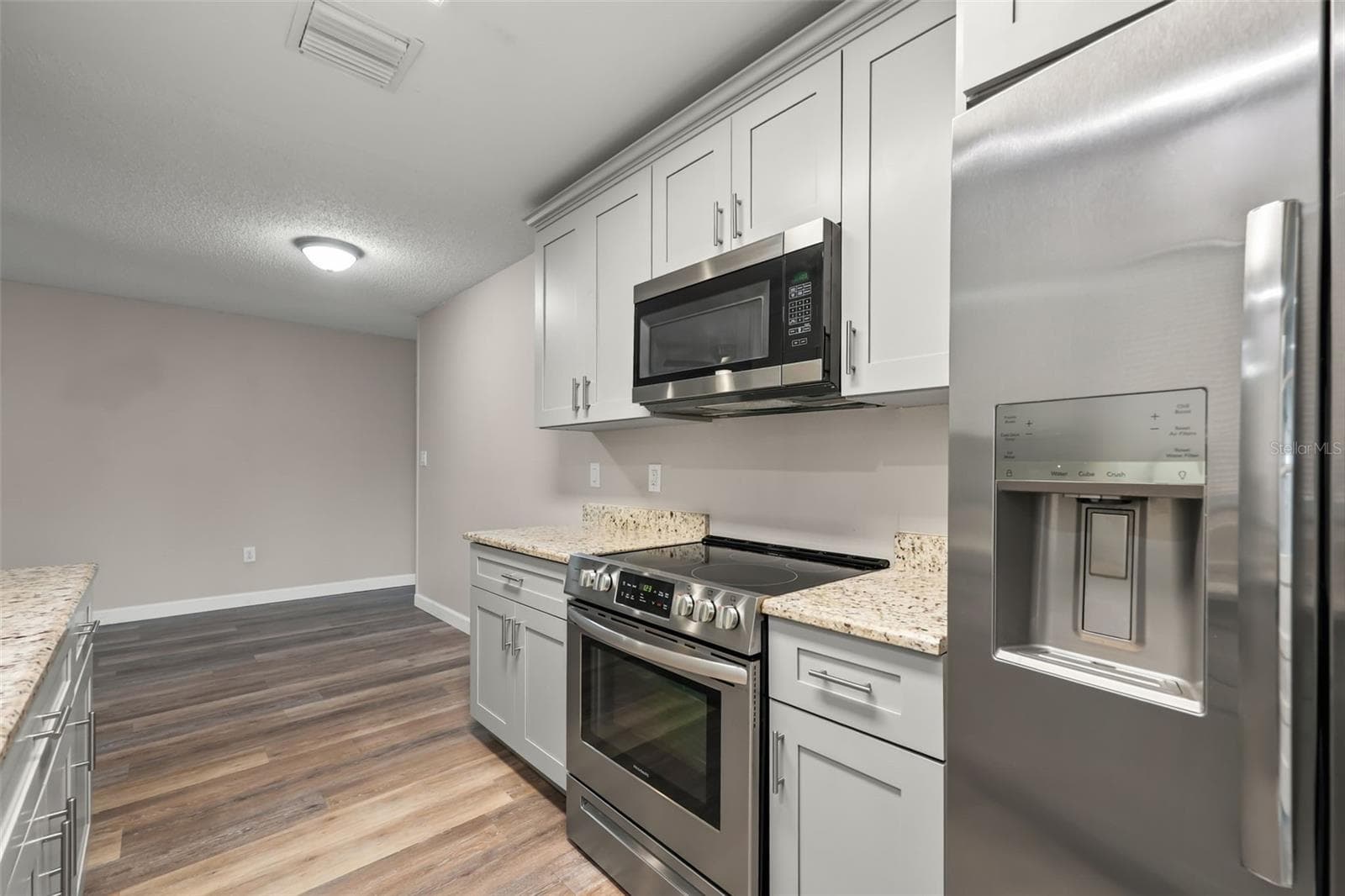 Single Family Residence at 252 W PALMETTO AVE, LONGWOOD, photo 6 of 26