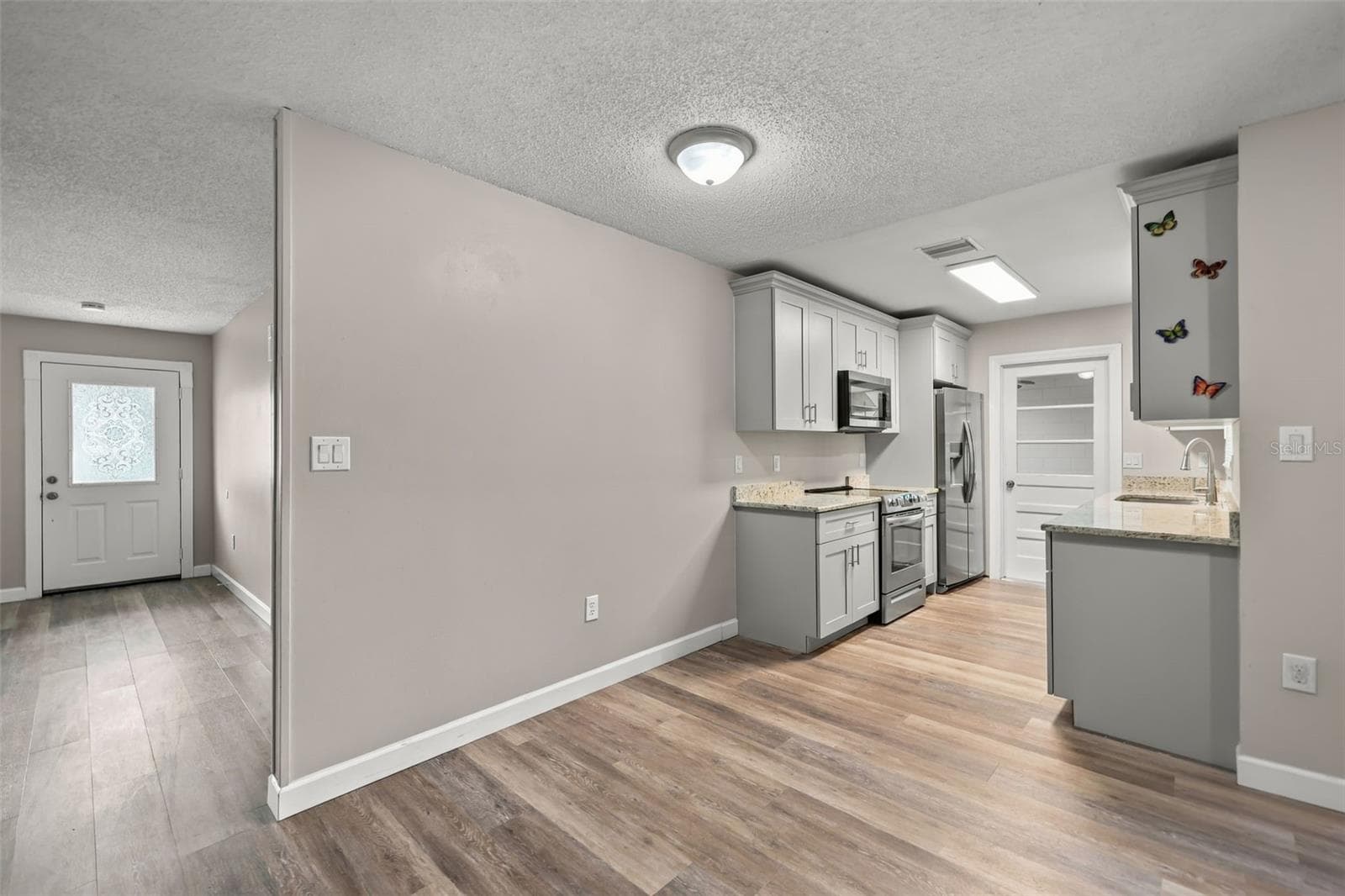 Single Family Residence at 252 W PALMETTO AVE, LONGWOOD, photo 7 of 26