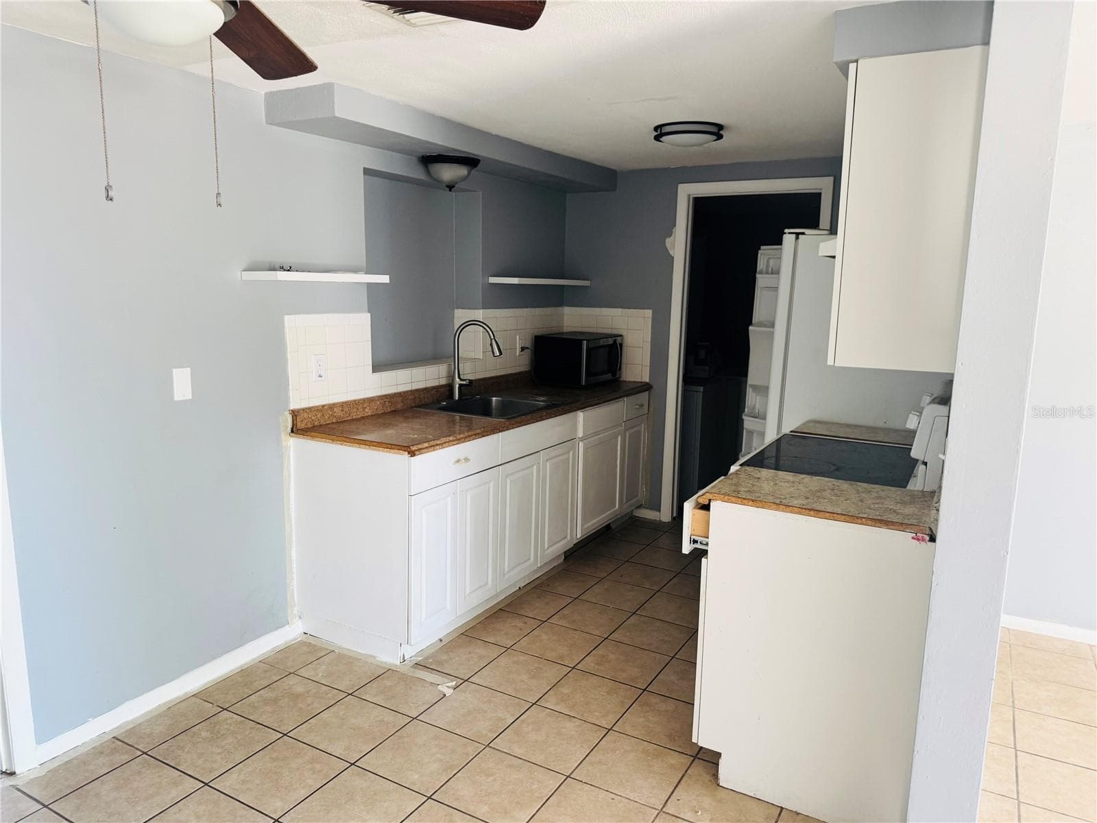 KITCHEN - 7515 JUDITH CRES, PORT RICHEY