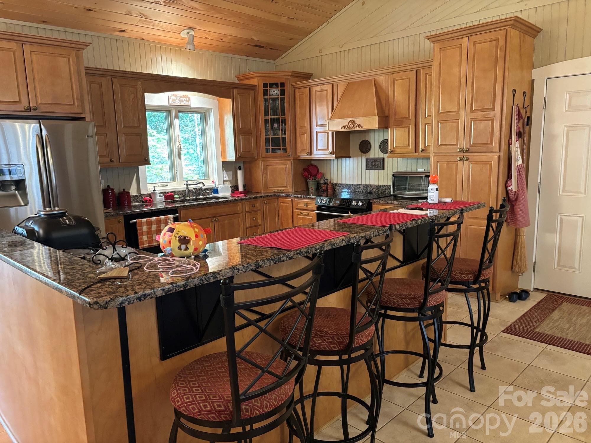 Single Family Residence at 1661 Mckinney Mine Road, Spruce Pine, photo 8 of 26