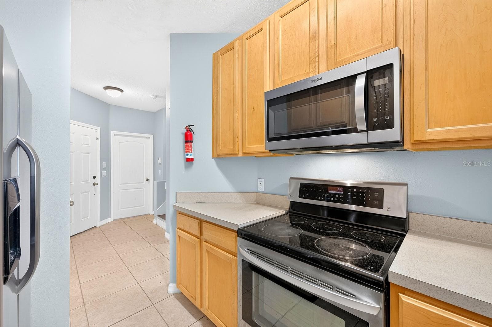 Kitchen. - 244 CHELSEA DR, DAVENPORT