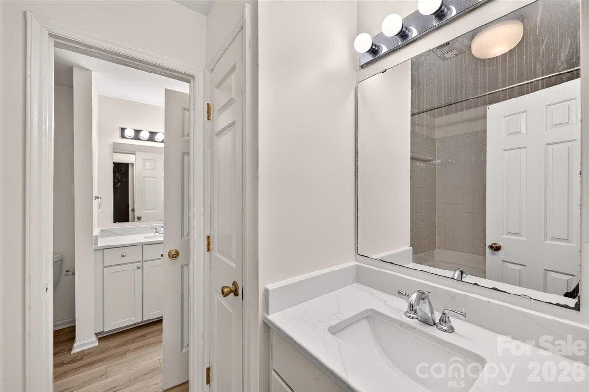 Condominium at 3200 Selwyn Farms Lane, Charlotte, photo 10 of 35