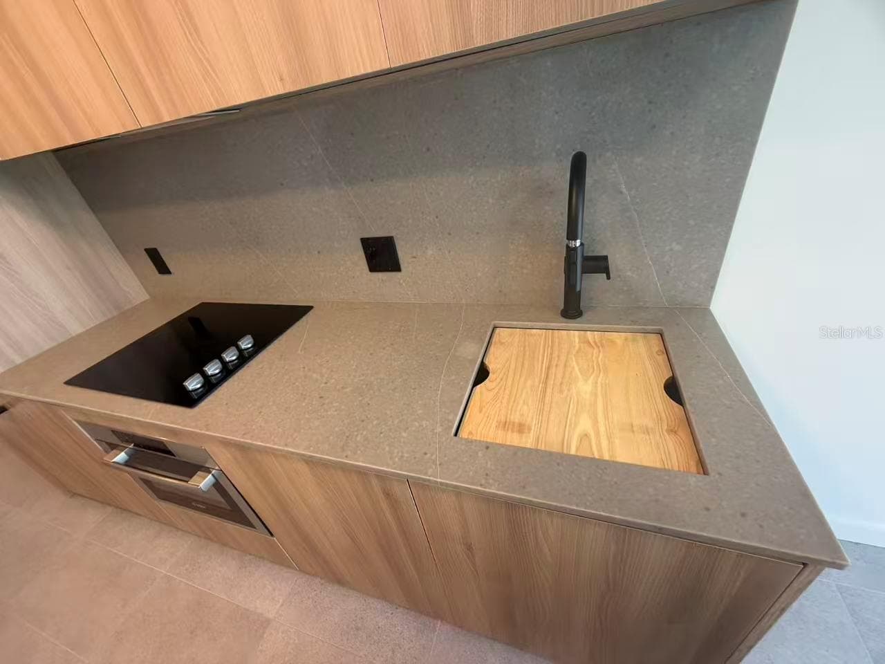 Condominium at 121 NE 5TH ST #1413, MIAMI, photo 24 of 24