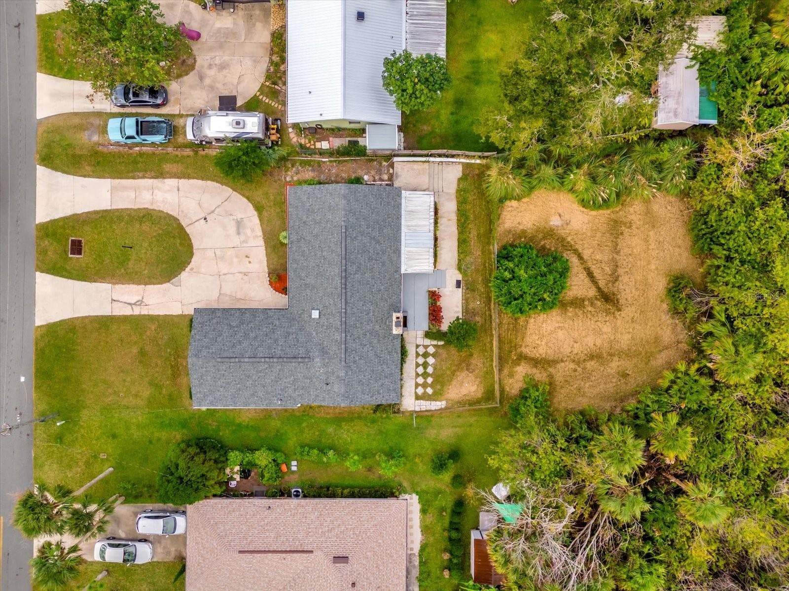 Single Family Residence at 2533 EDGEWATER AVE, NEW SMYRNA BEACH, photo 4 of 30