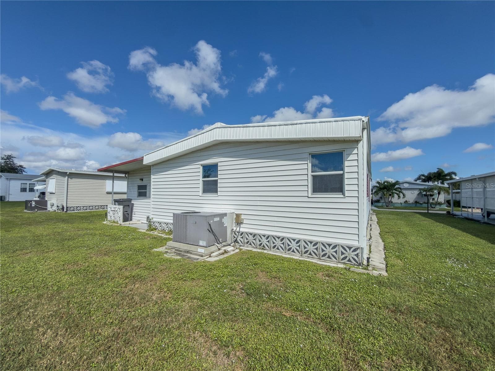 Back yard - 808 53RD AVE E #234, BRADENTON