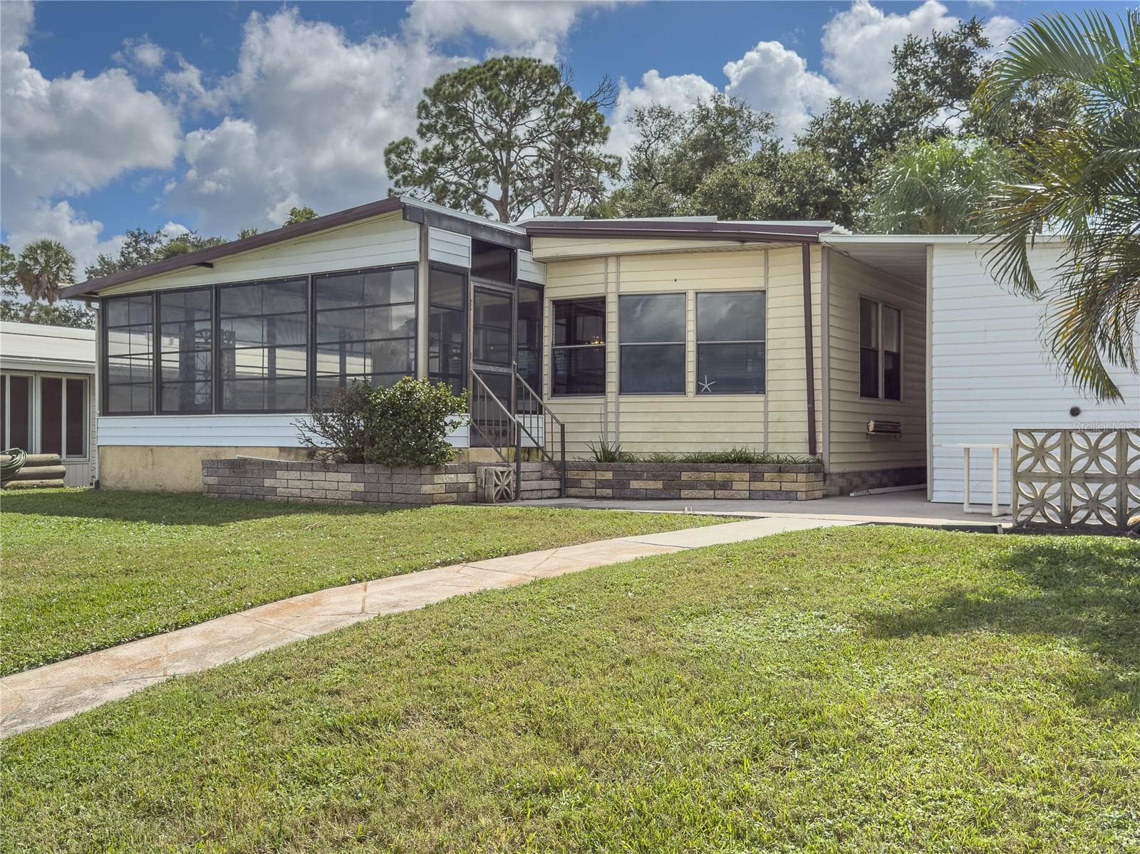 Manufactured Home at 808 53RD AVE E #301, BRADENTON, photo 24 of 85