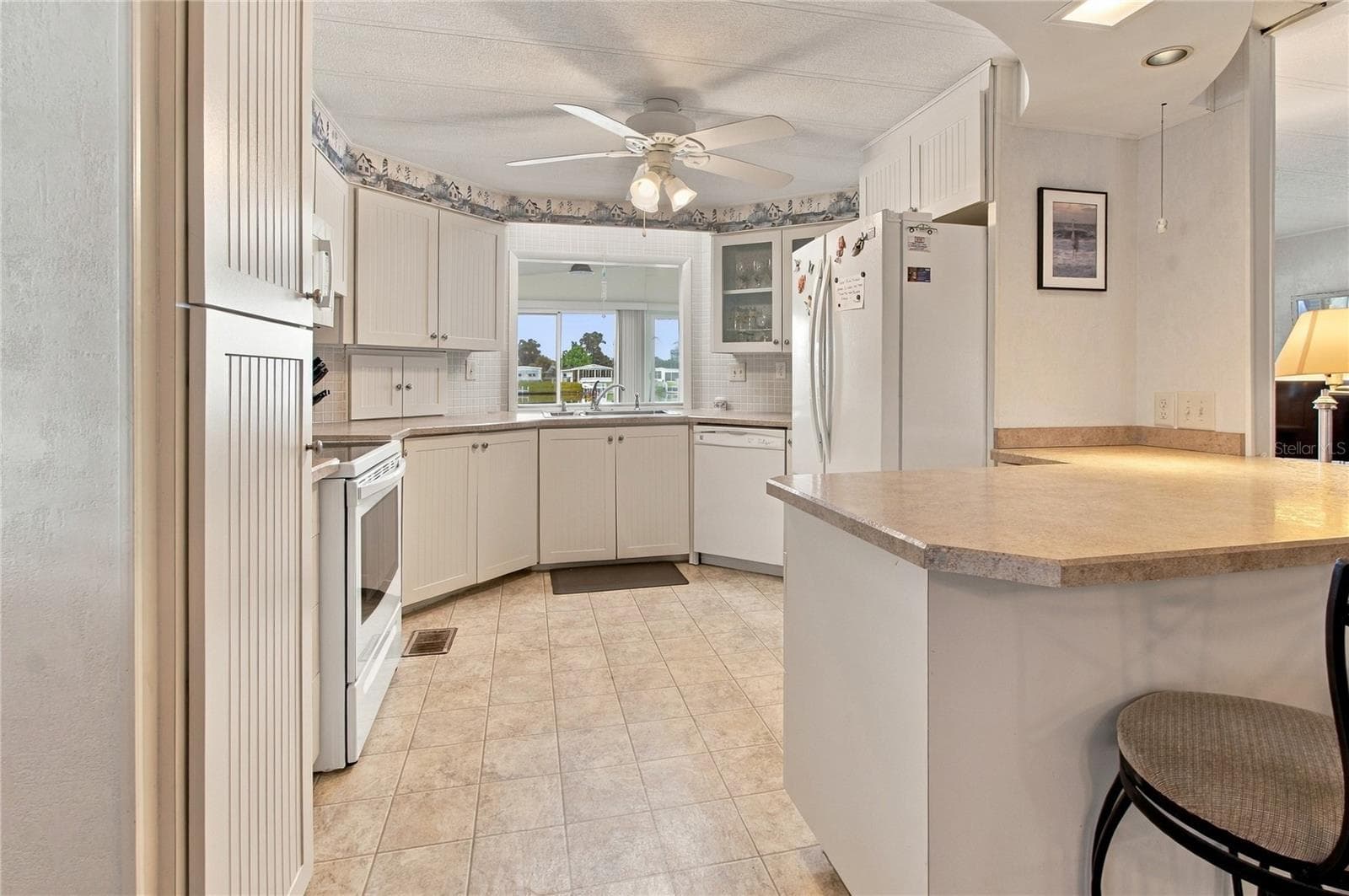 Open Kitchen - 808 53RD AVE E #169, BRADENTON