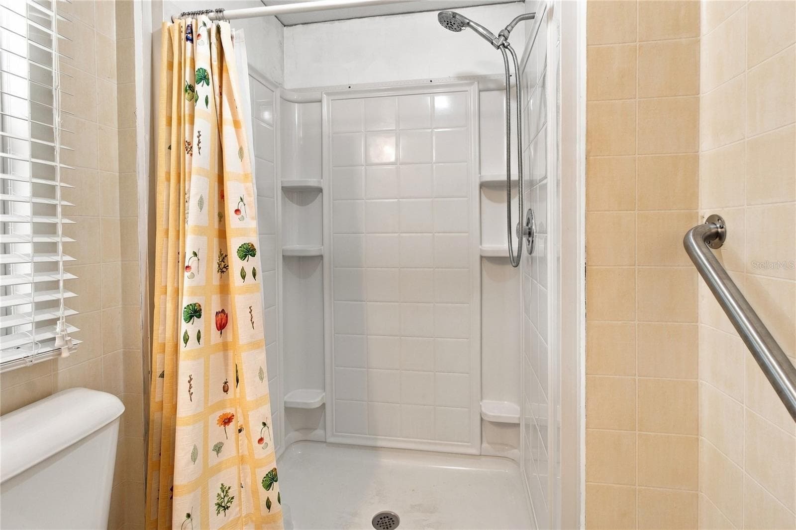 Shower - 808 53RD AVE E #169, BRADENTON