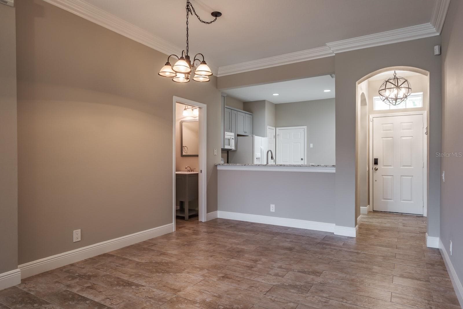 Townhouse at 3298 COVERED BRIDGE DR W, DUNEDIN, photo 13 of 50
