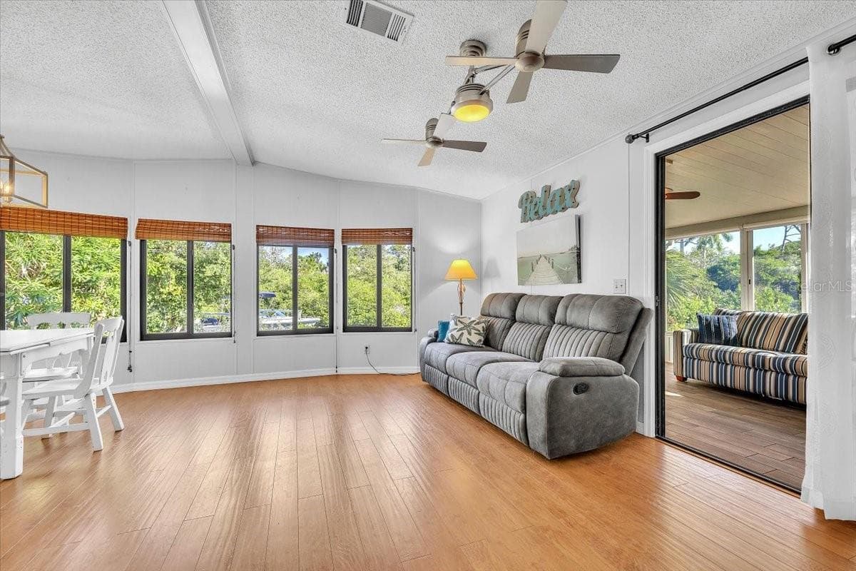 Manufactured Home at 47 N STARBOARD DR, VENICE, photo 9 of 57