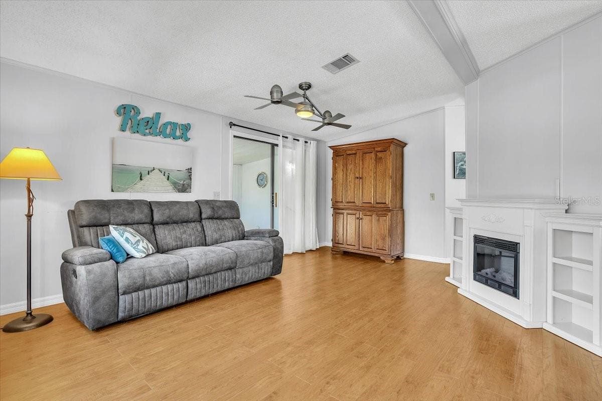 Manufactured Home at 47 N STARBOARD DR, VENICE, photo 11 of 57