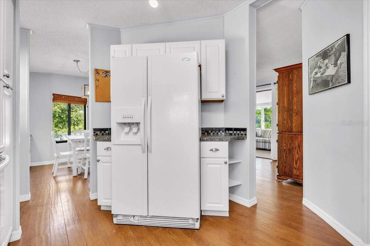 Manufactured Home at 47 N STARBOARD DR, VENICE, photo 19 of 57