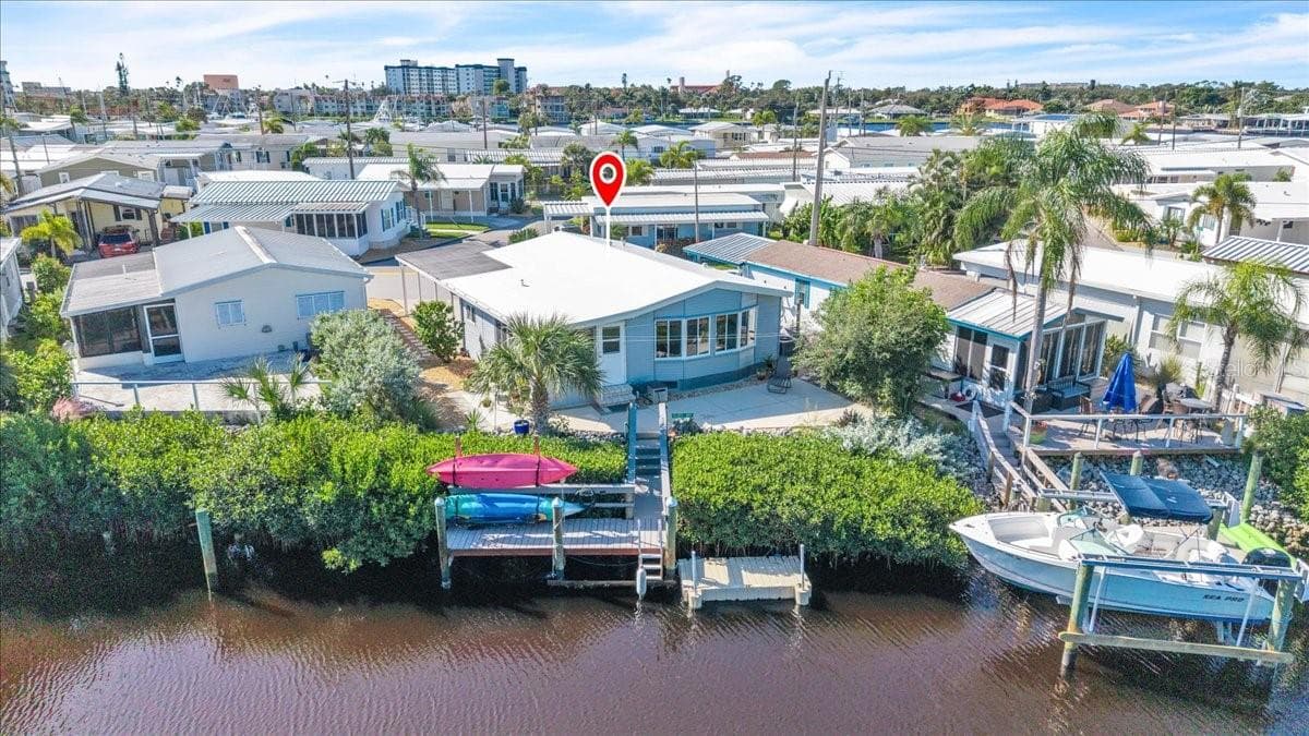 Manufactured Home at 47 N STARBOARD DR, VENICE, photo 46 of 57