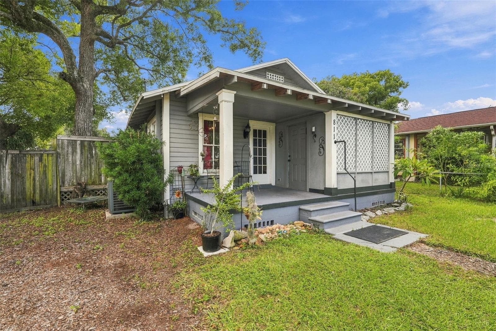 Single Family Residence at 811 E FRIERSON AVE, TAMPA, photo 2 of 27