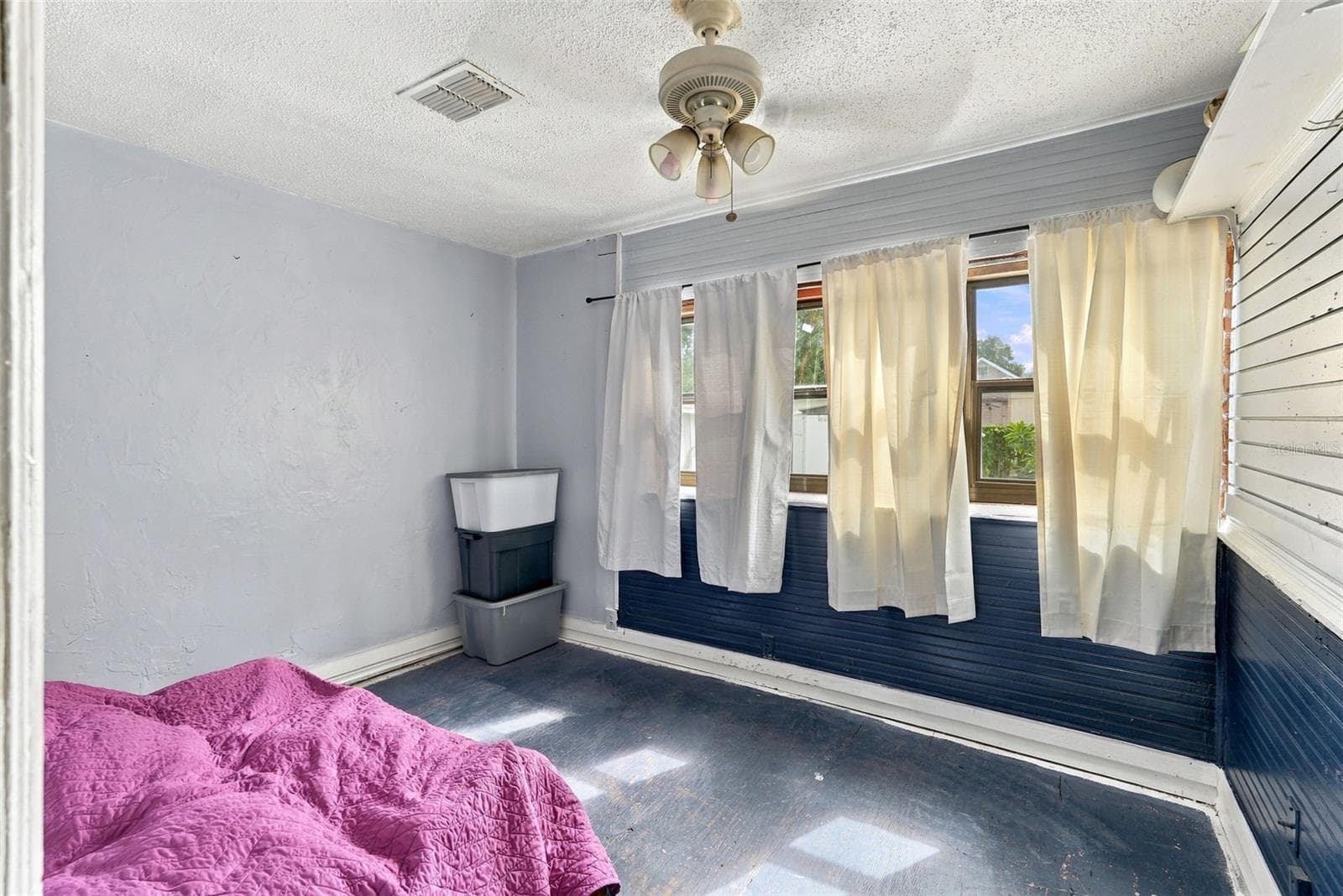 Single Family Residence at 811 E FRIERSON AVE, TAMPA, photo 14 of 27