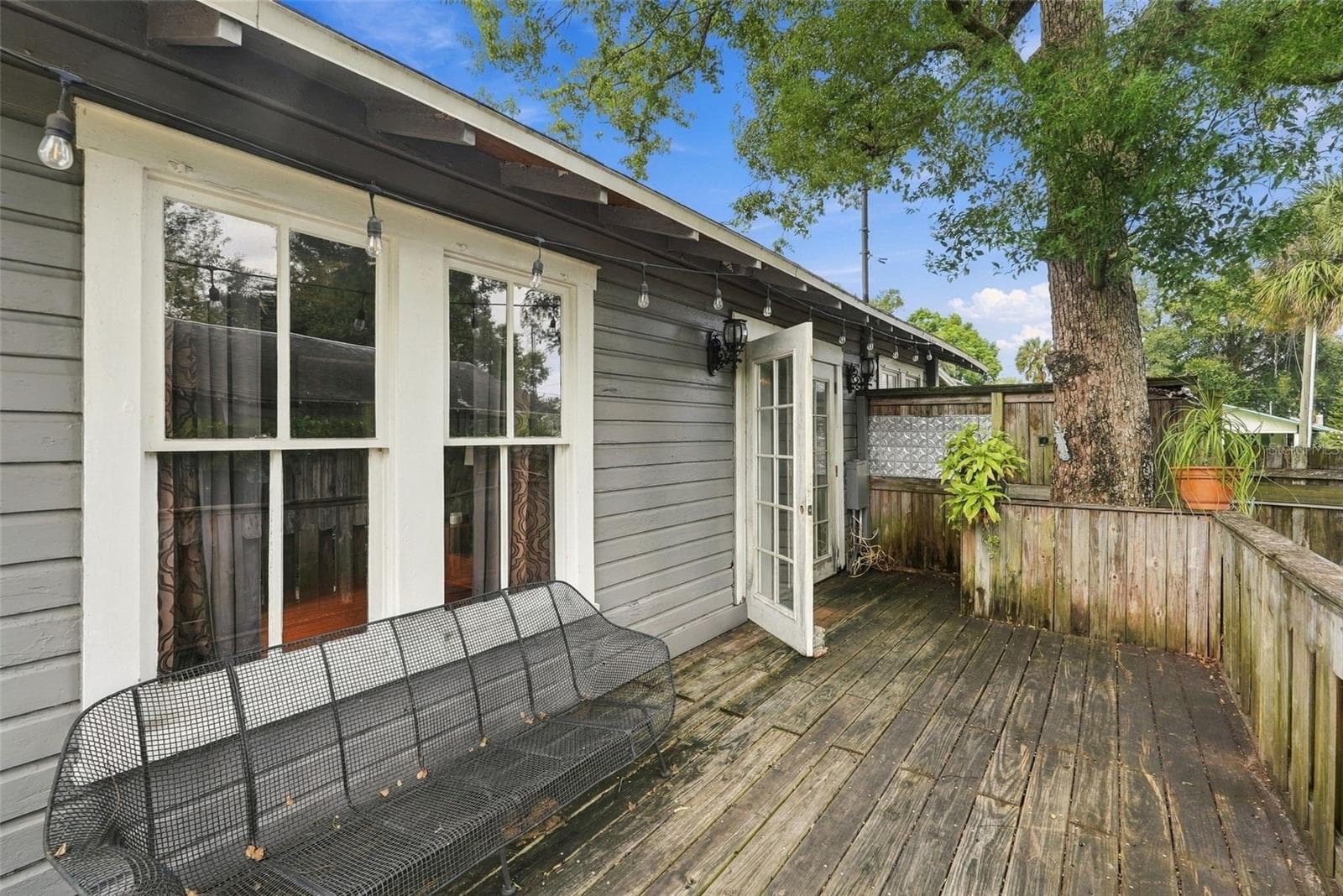 Single Family Residence at 811 E FRIERSON AVE, TAMPA, photo 18 of 27