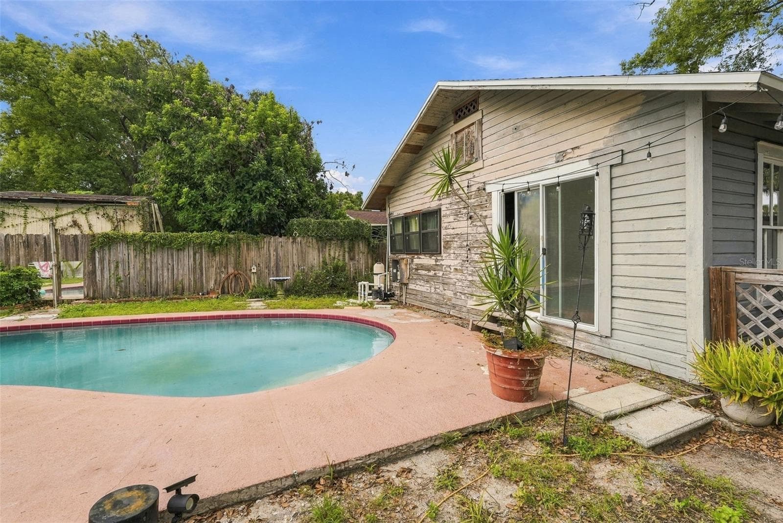 Single Family Residence at 811 E FRIERSON AVE, TAMPA, photo 20 of 27