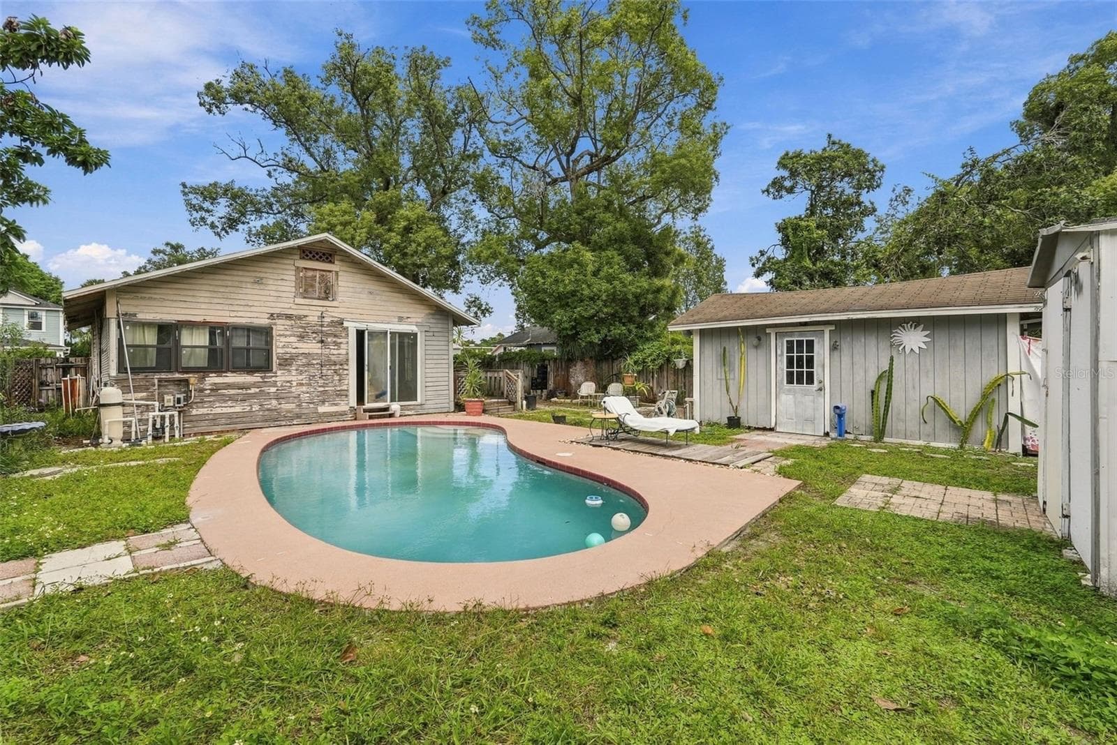 Single Family Residence at 811 E FRIERSON AVE, TAMPA, photo 22 of 27