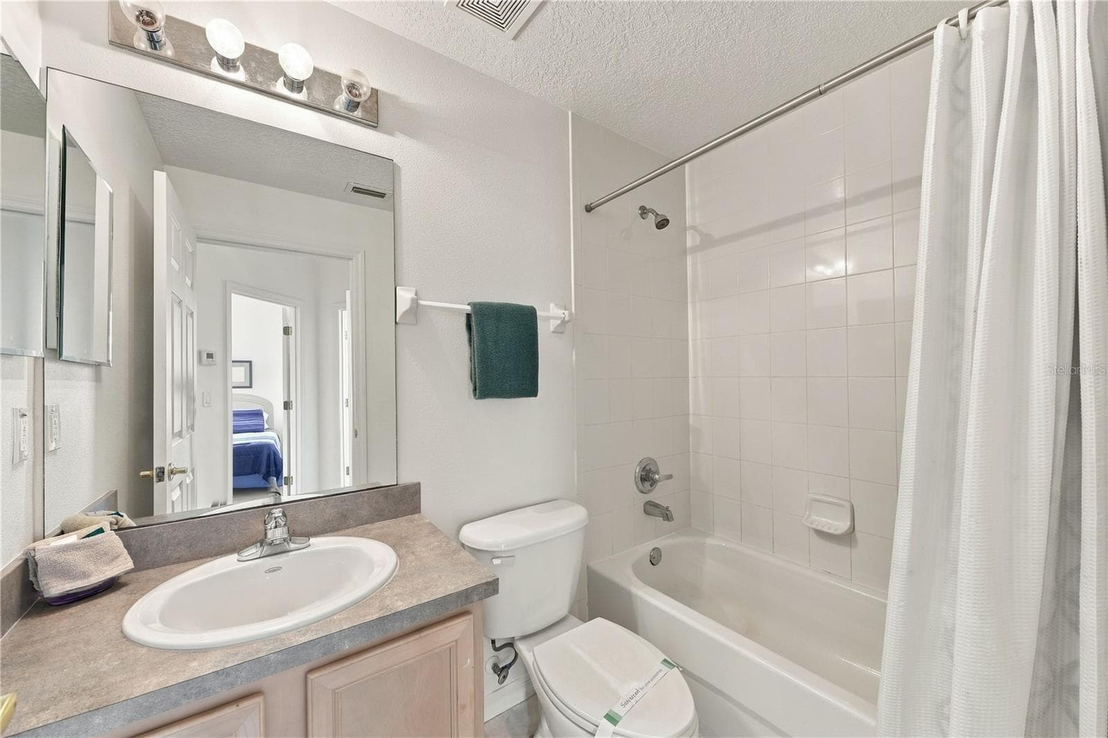 Single Family Residence at 608 COPELAND DR, HAINES CITY, photo 18 of 46