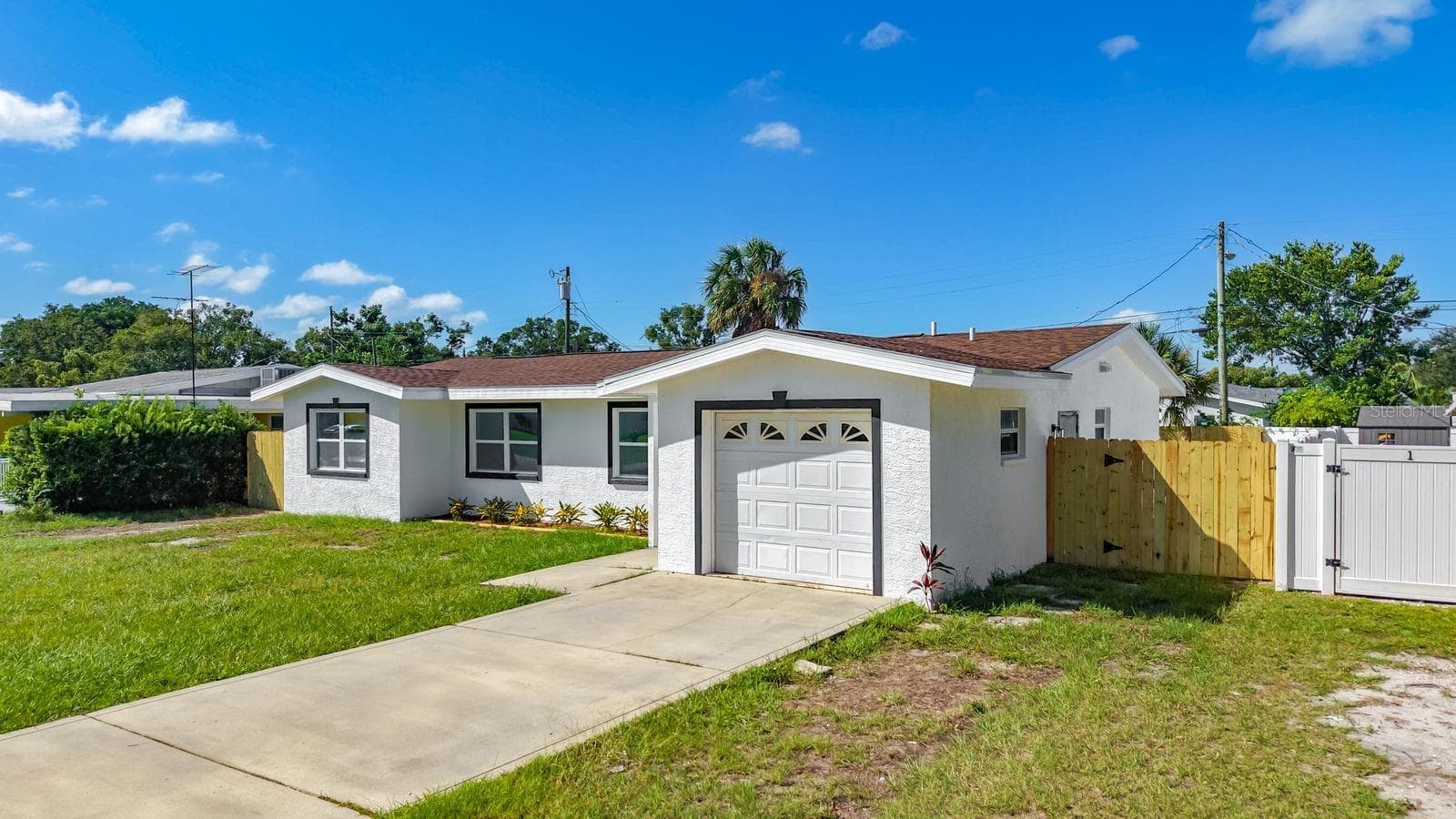 Single Family Residence at 5164 JASMINE CIR, ST PETERSBURG, photo 2 of 29