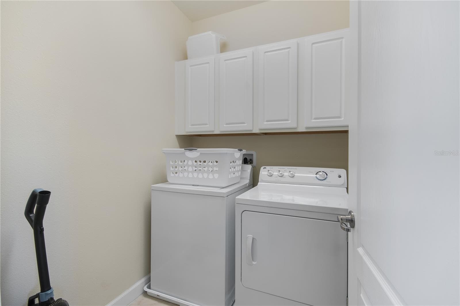 Condominium at 8944 AZALEA SANDS LN #APT, DAVENPORT, photo 30 of 36