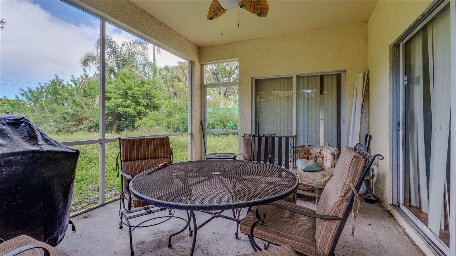 Single Family Residence at 910 ELDRIDGE ST, CLEARWATER, photo 7 of 25