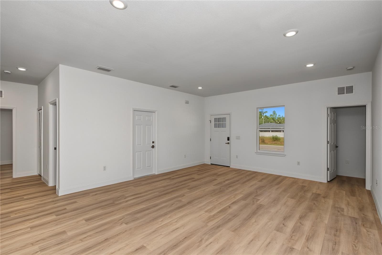 Single Family Residence at 9714 N CALLA LILY DR, CITRUS SPRINGS, photo 7 of 33