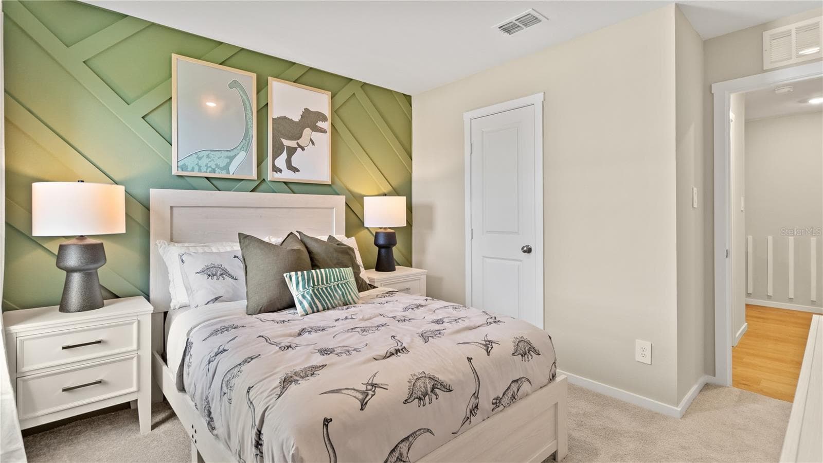 Single Family Residence at 6127 SWAMP BAY DR, EDGEWATER, photo 13 of 29